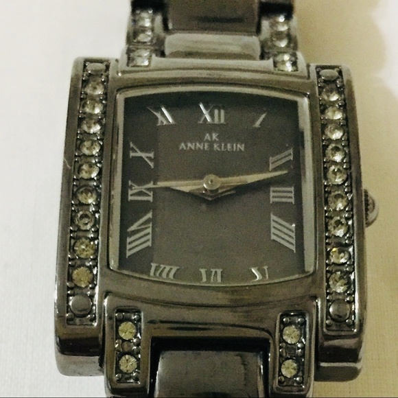 ANNE KLEIN PRETTY LADIES WATCH main image 4
